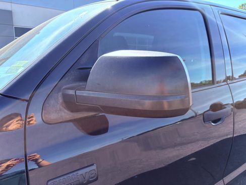 Used 2019 Toyota Tundra SR5 AWD/4WD image 11