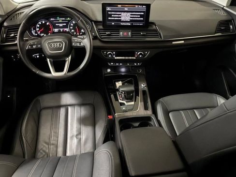 Used 2023 Audi Q5 2.0T Premium w/ Convenience Package AWD/4WD image 10