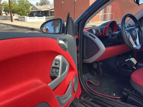 Used 2009 smart fortwo passion image 11