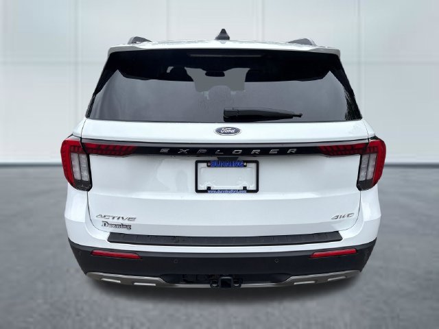 Used 2025 Ford Explorer Active w/ Active Comfort Package AWD/4WD image 3