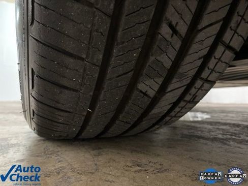 Used 2024 Audi Q4 e-tron Premium image 96