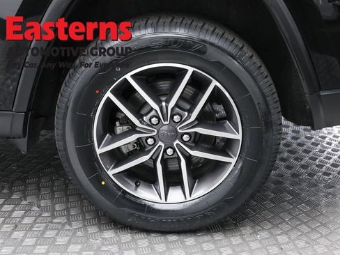 Used 2021 Jeep Grand Cherokee Limited w/ Premium Lighting Group image 8