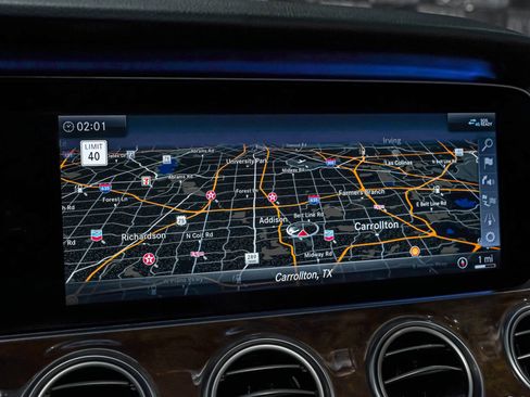 Used 2019 Mercedes-Benz E 300 4MATIC image 24