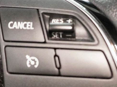 Used 2019 Mitsubishi Outlander SE image 15