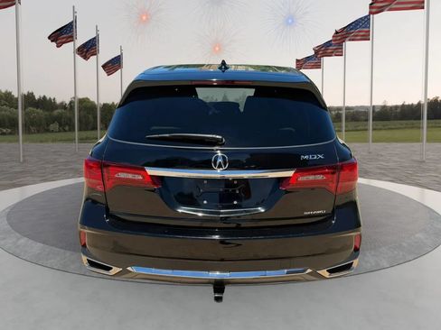 Used 2017 Acura MDX SH-AWD image 3