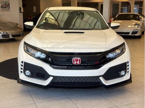 Used 2019 Honda Civic Type R image 2