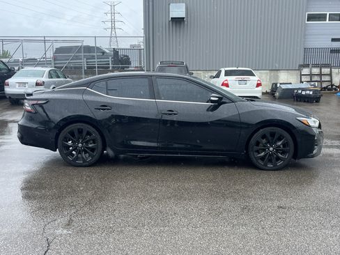 Used 2021 Nissan Maxima SR w/ Sport Mat Group FWD image 8