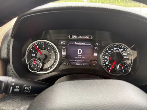 Used 2021 RAM 1500 Big Horn AWD/4WD image 19