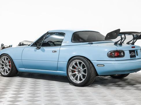 Used 1992 MAZDA MX-5 Miata RWD image 18