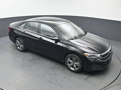Used 2023 Volkswagen Jetta SE FWD image 41
