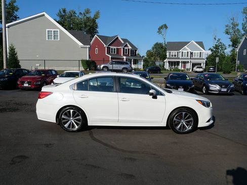 Used 2015 Subaru Legacy 2.5i Limited AWD/4WD image 8