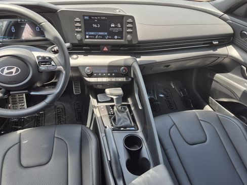New 2026 Hyundai Elantra SEL Sport FWD image 12