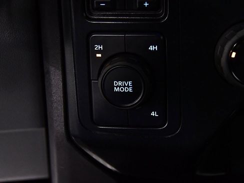 Used 2024 Ford F250 XLT image 30