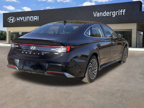 Certified 2025 Hyundai Sonata Limited image 10