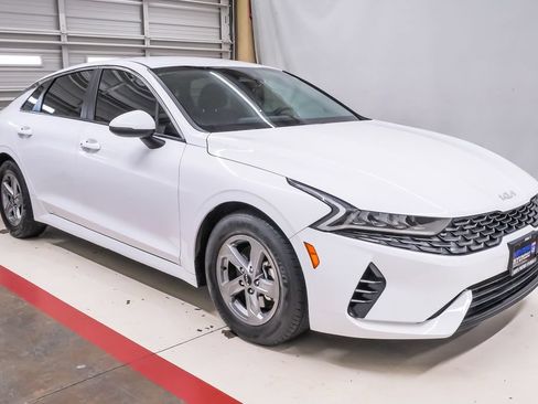 Used 2023 Kia K5 LXS FWD image 5