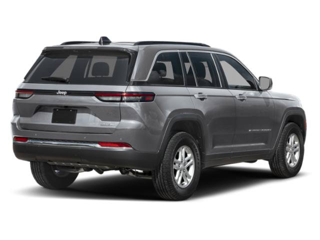 Certified 2025 Jeep Grand Cherokee Limited w/ MOPAR Finishing Package AWD/4WD image 3