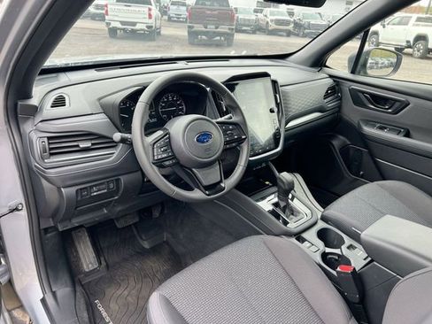 Used 2025 Subaru Forester Premium AWD/4WD image 10