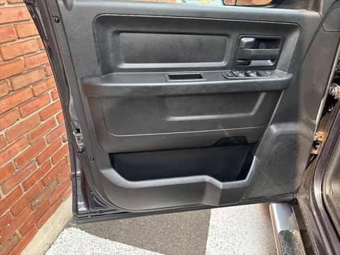 Used 2014 RAM 1500 Express image 34