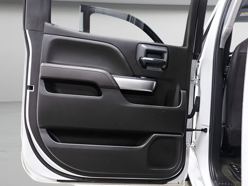 Used 2017 Chevrolet Silverado 2500 LT AWD/4WD image 29