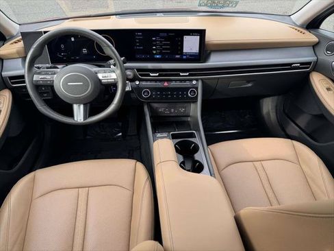 Used 2025 Hyundai Sonata Limited FWD image 11