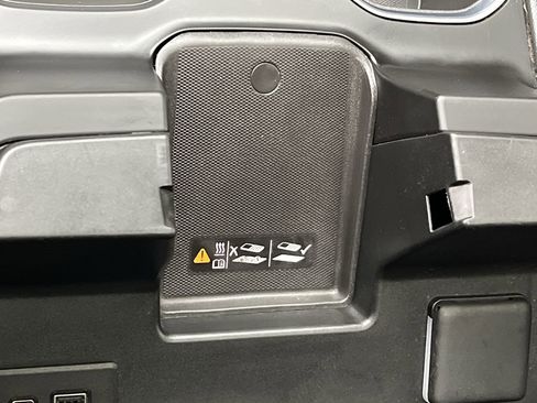 Certified 2024 GMC Sierra 3500 Denali w/ Technology Package image 29