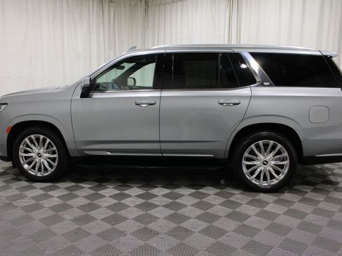 Certified 2024 Cadillac Escalade Premium Luxury w/ Performance Package AWD/4WD image 36