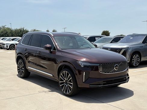 New 2026 Volvo XC90 B5 Ultra image 3