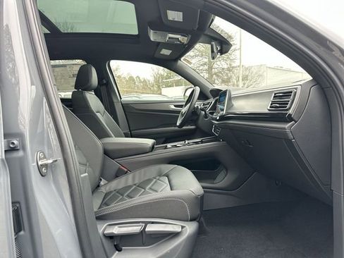 New 2026 Volkswagen Atlas Cross Sport SE image 29