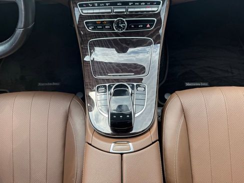 Used 2020 Mercedes-Benz E 350 4MATIC Sedan image 26