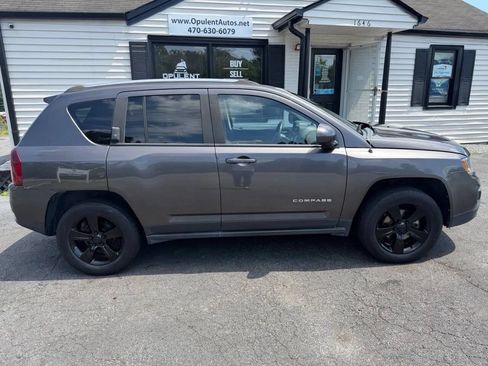 Used 2016 Jeep Compass High Altitude AWD/4WD image 11