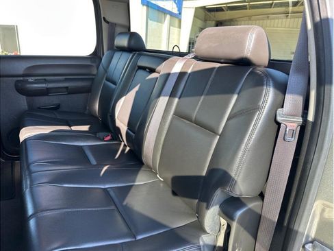 Used 2013 GMC Sierra 2500 SLE w/ SLE Preferred Package image 28