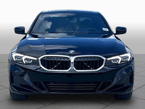 Used 2026 BMW 330i Sedan w/ Convenience Package RWD image 3
