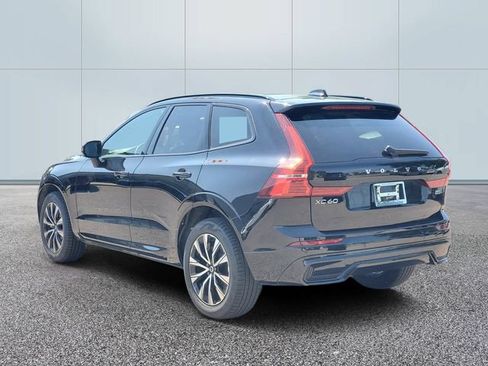 Certified 2025 Volvo XC60 B5 Core AWD/4WD image 6
