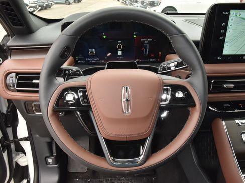 New 2026 Lincoln Aviator Reserve AWD/4WD image 23