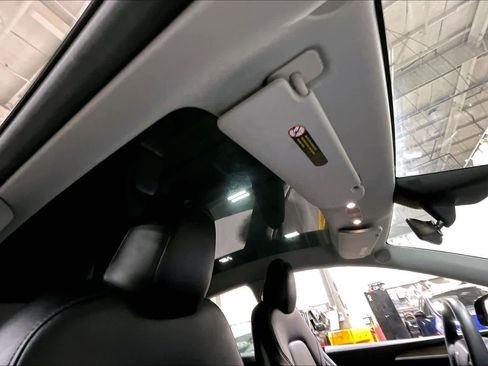 Used 2024 Tesla Model Y Long Range image 13