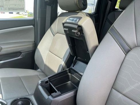 New 2026 Chevrolet Colorado ZR2 w/ Technology Package AWD/4WD image 33