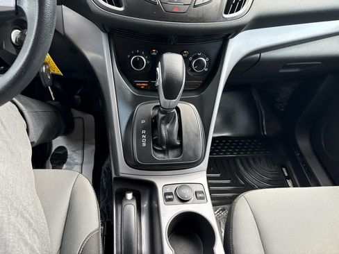Used 2016 Ford Escape SE w/ SE Cold Weather Package AWD/4WD image 22