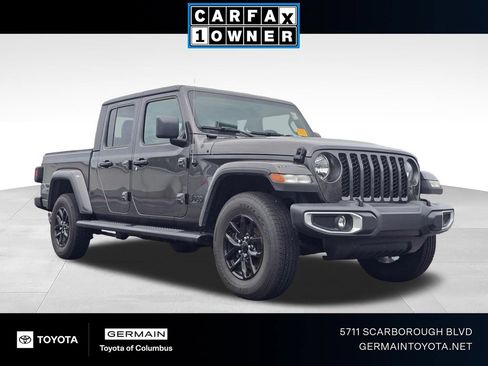 Used 2023 Jeep Gladiator Sport AWD/4WD image 1