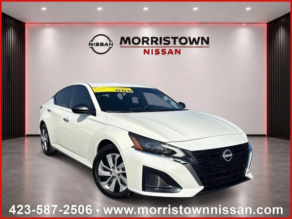 Used 2025 Nissan Altima 2.5 S FWD image 1
