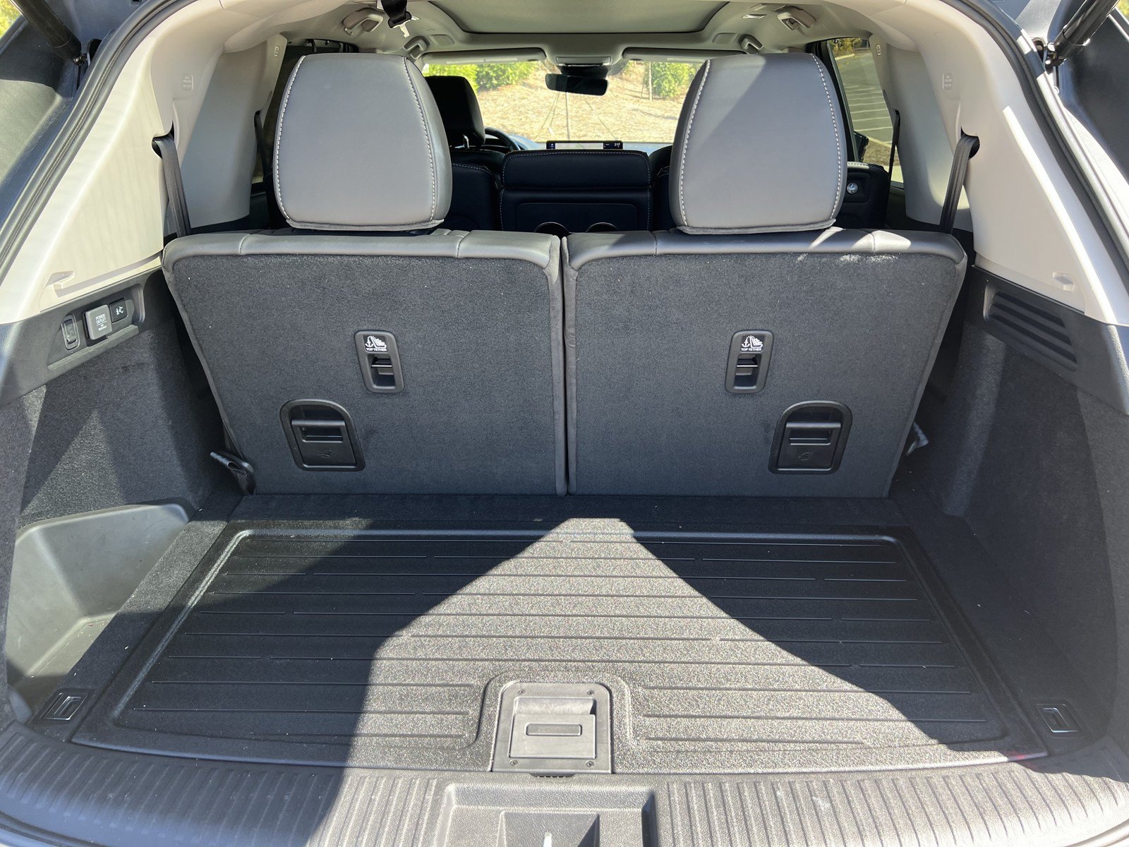 Certified 2025 Acura MDX w/ Technology Package FWD image 34