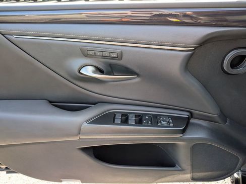 Used 2020 Lexus ES 350 w/ Premium Package image 14