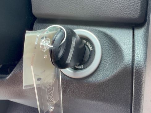 Used 2018 RAM 1500 Express RWD image 20