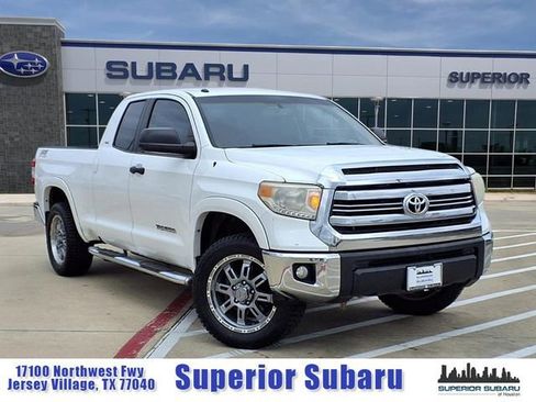 Used 2017 Toyota Tundra SR5 w/ SR5 Upgrade Package image 1