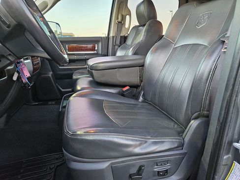 Used 2012 RAM 3500 Laramie w/ Cold Weather Group image 17