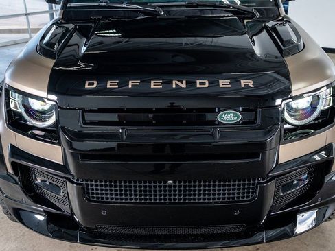 Used 2025 Land Rover Defender 110 X image 16