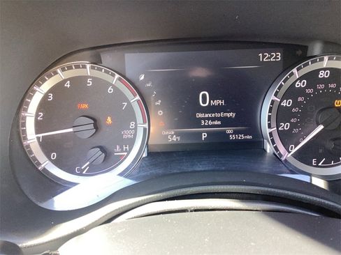 Used 2023 Toyota Highlander L image 28