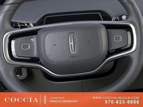New 2026 Lincoln Nautilus Premier AWD/4WD image 12