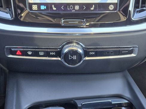 Used 2024 Volvo S60 B5 Core image 20