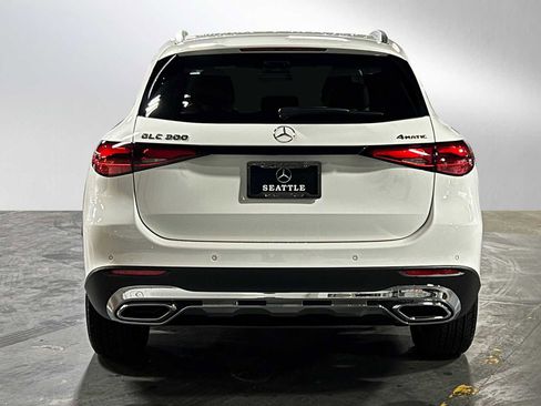 Certified 2025 Mercedes-Benz GLC 300 4MATIC image 5