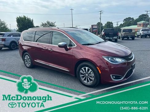 Used 2020 Chrysler Pacifica Limited w/ Advanced Safetytec Group FWD image 5
